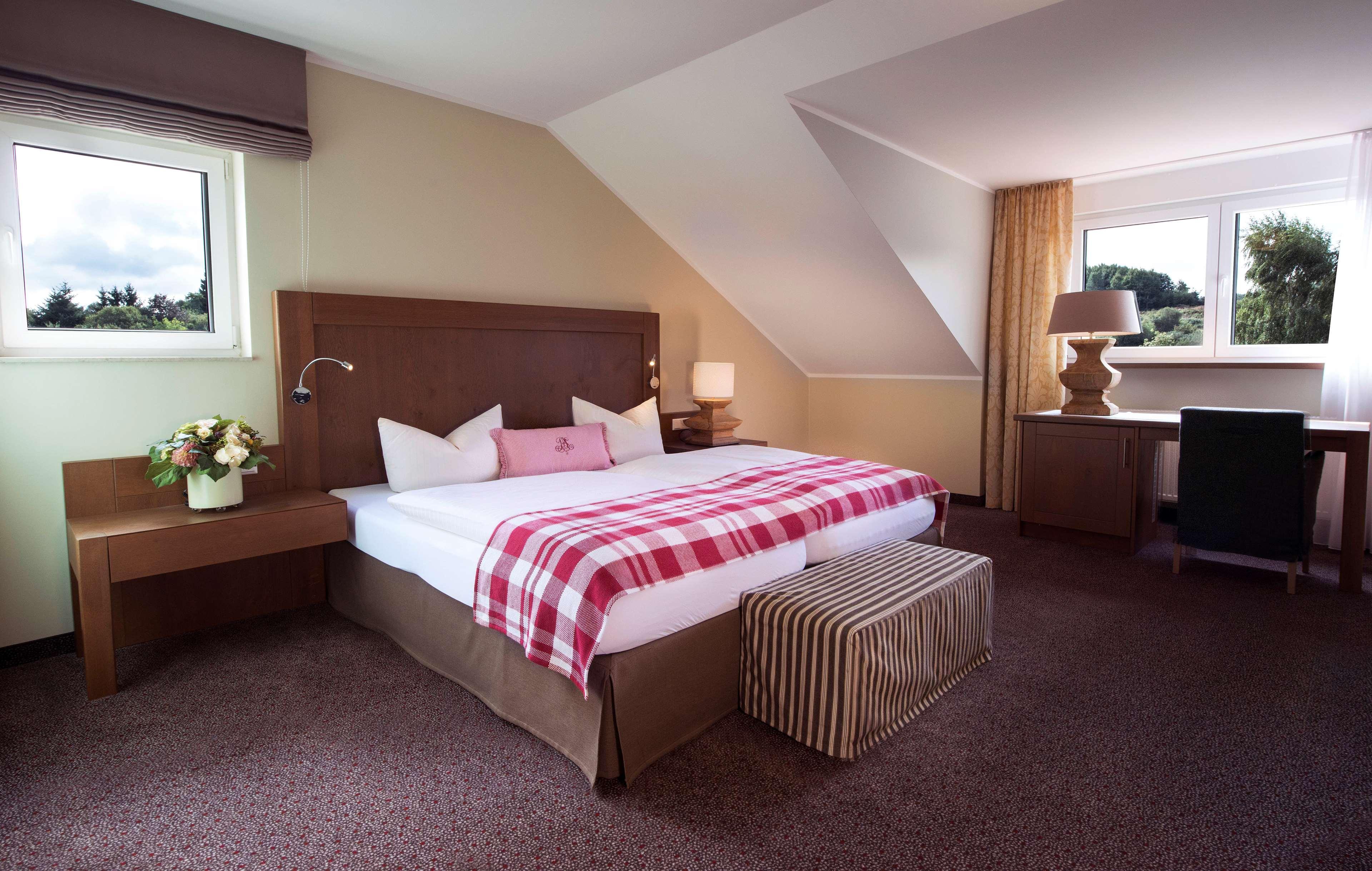 Best Western Plus Midland Suites Exteriör bild